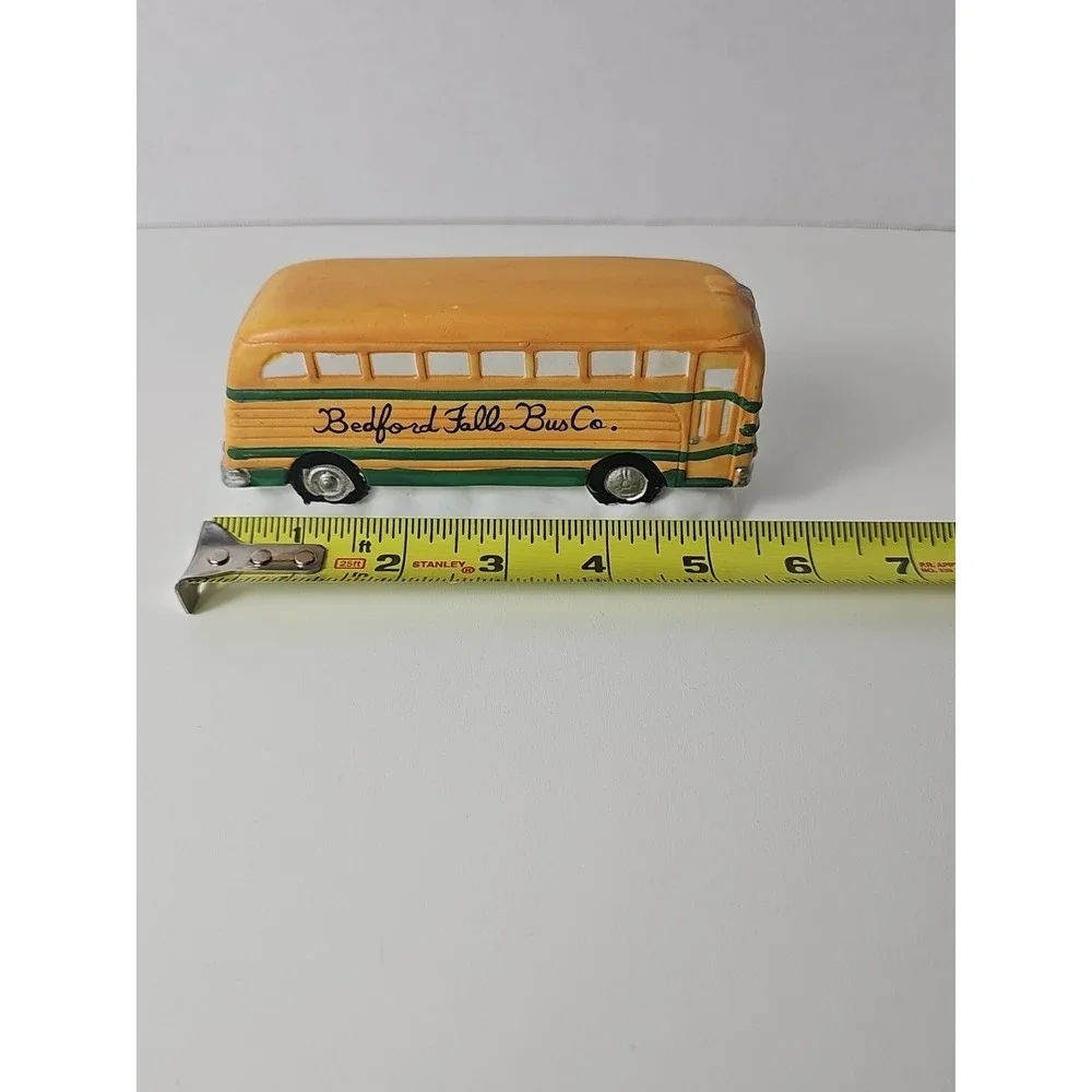 It's a Wonderful Life Holiday Village‎ 1997 RARE- Bedford Falls Bus Co.
